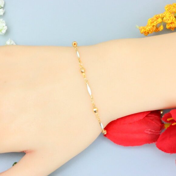 "Elegant & Trendy Bracelet, A Perfect Gift for Women, Thoughtful, EVCH1686 - Picture 3 of 10